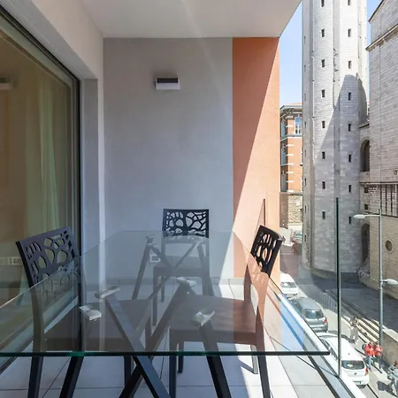 Hurban Anastasio 12 Terrace Park 公寓 *