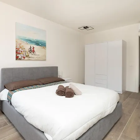 公寓 Hurban Anastasio 12 Terrace Park 的里雅斯特